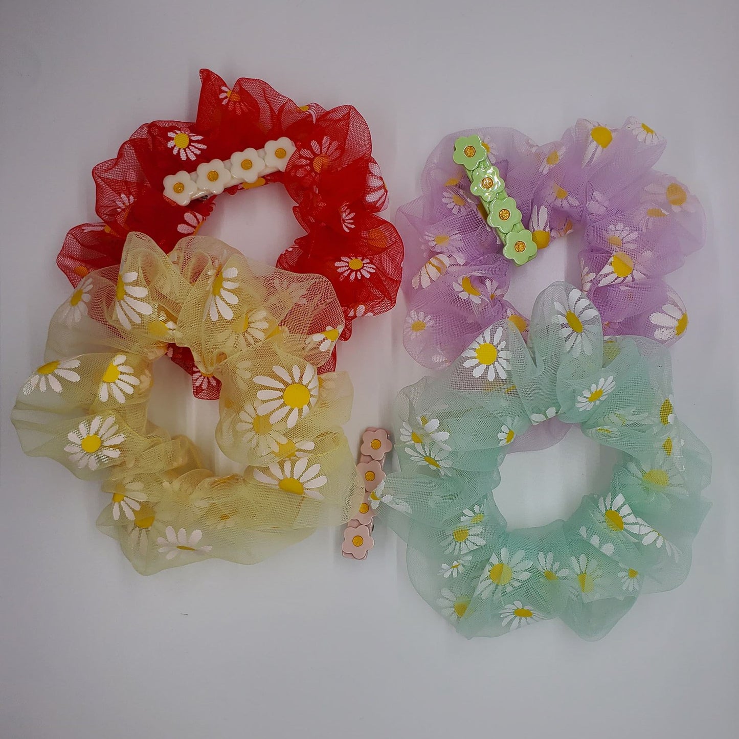 Daisy Scrunchies
