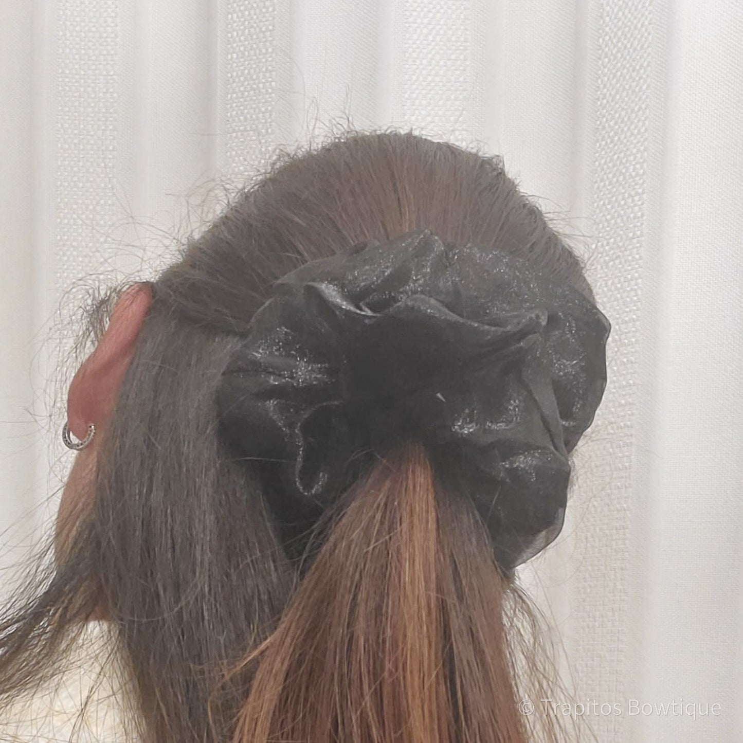 Scrunchie Organza Dots Negro