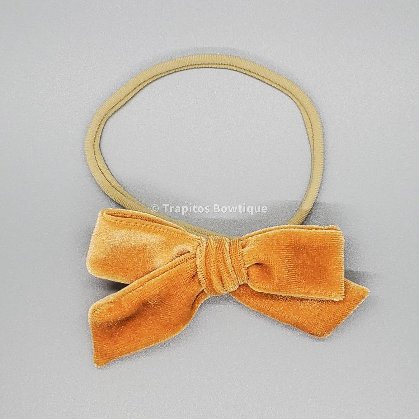 Remolino Chico Mostaza Claro / Terciopelo